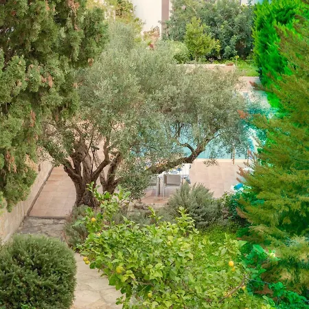 Villa Loukia